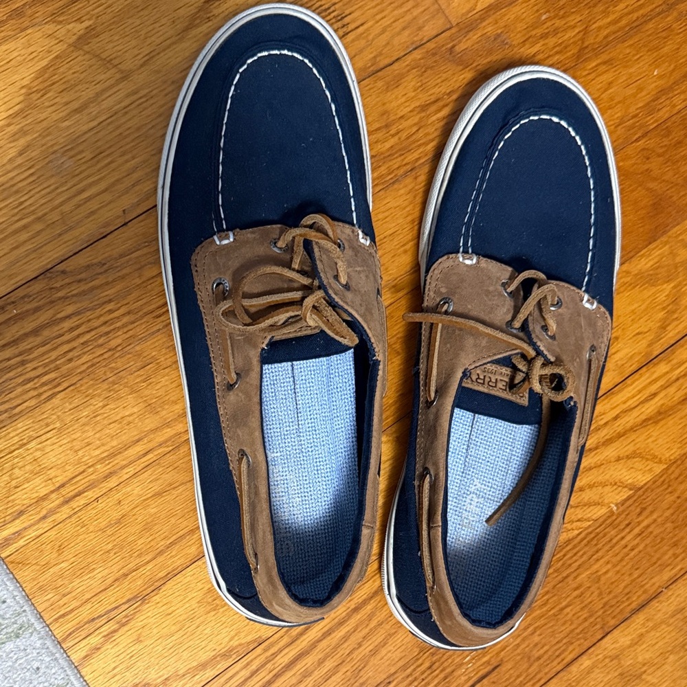 Sperry Men's Blue and Tan Boat Shoes